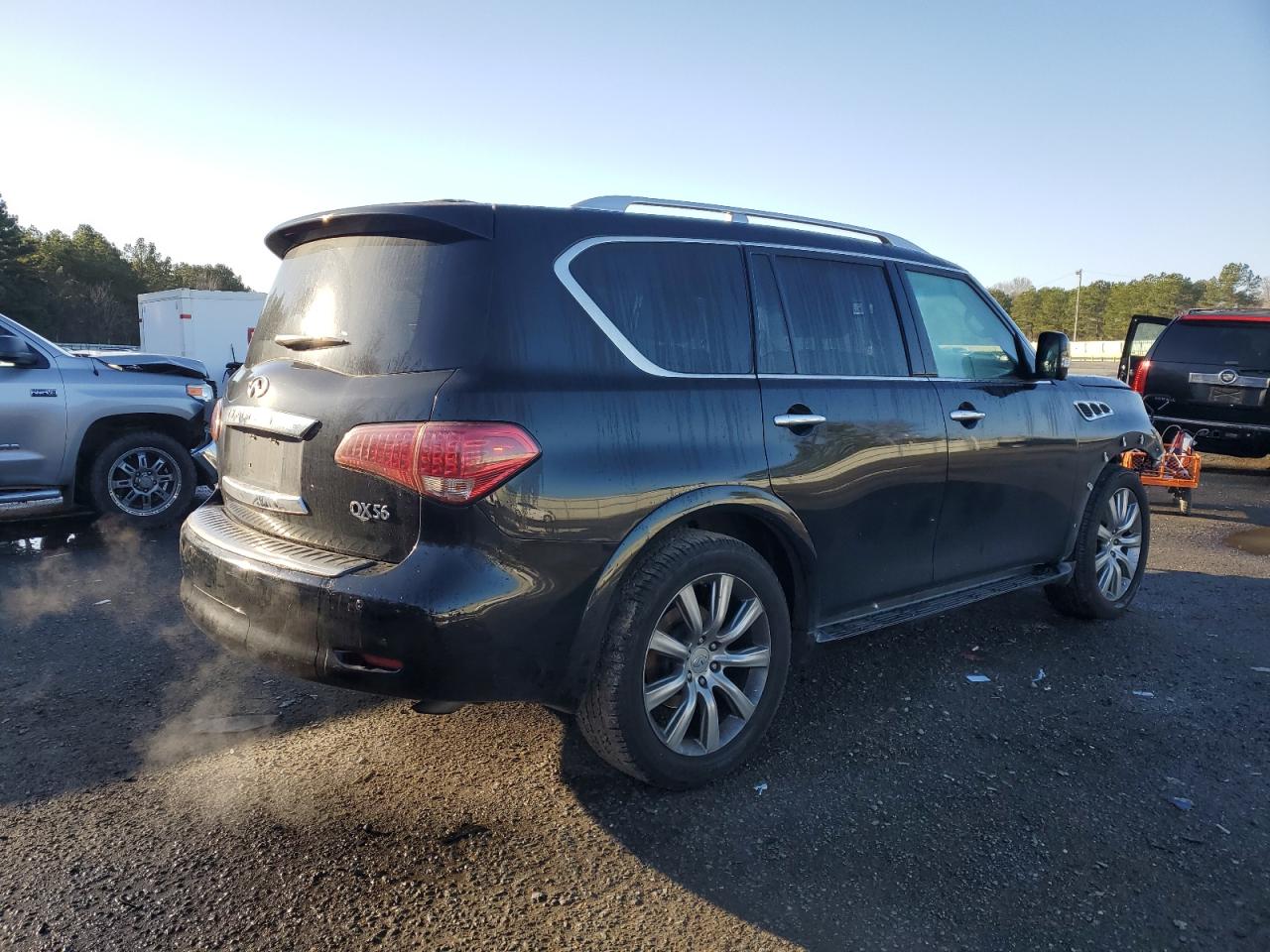 2013 Infiniti QX56 VIN JN8AZ2NF2D9530334 Copart auction photo, front end / minor dent/scratches damage thumbnail 3