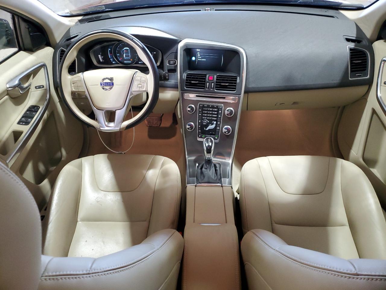 2015 Volvo XC60 VIN YV4612RK0F2706113 Copart auction photo, side / minor dent/scratches damage thumbnail 8