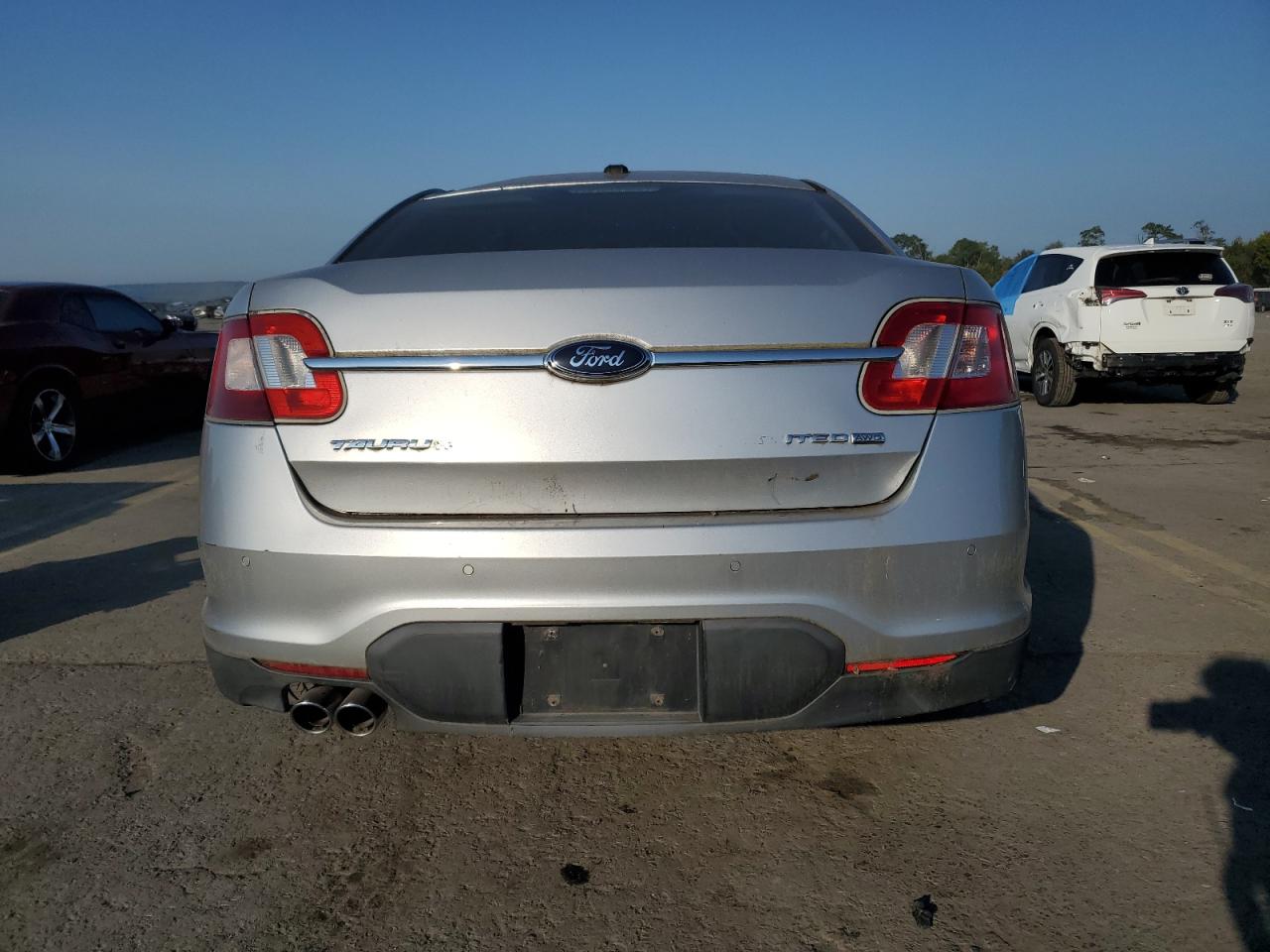 2010 Ford Taurus VIN 1FAHP2JW9AG130533 Copart auction photo, top/roof / front end damage thumbnail 6