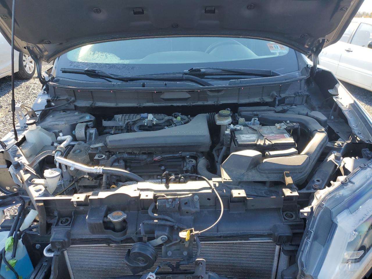2017 Nissan Rogue VIN KNMAT2MV0HP596467 Copart auction photo, front end / side damage thumbnail 12
