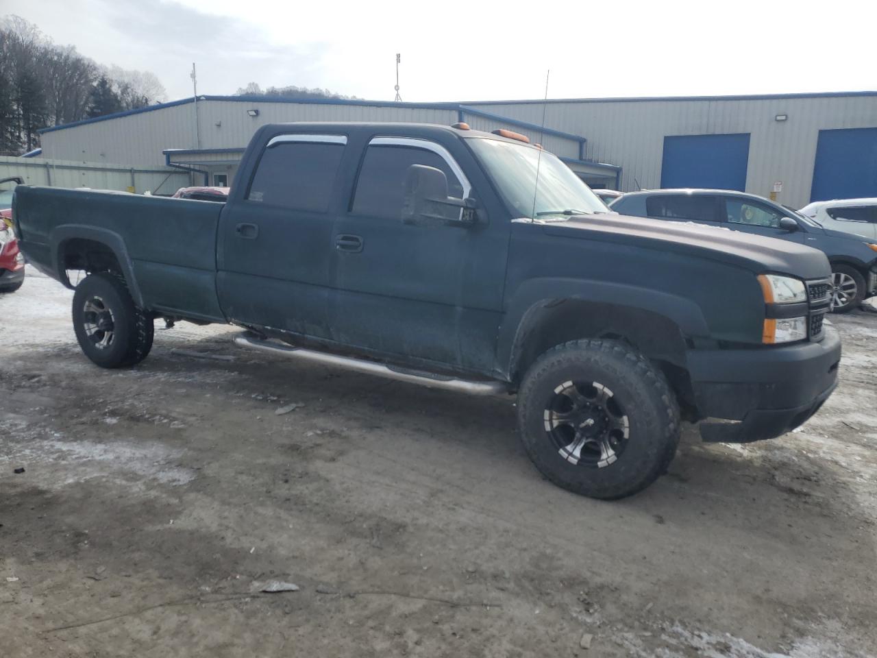2005 Chevrolet Silverado VIN 1GCHK33265F951268 Copart auction photo, rear end / front end damage thumbnail 4