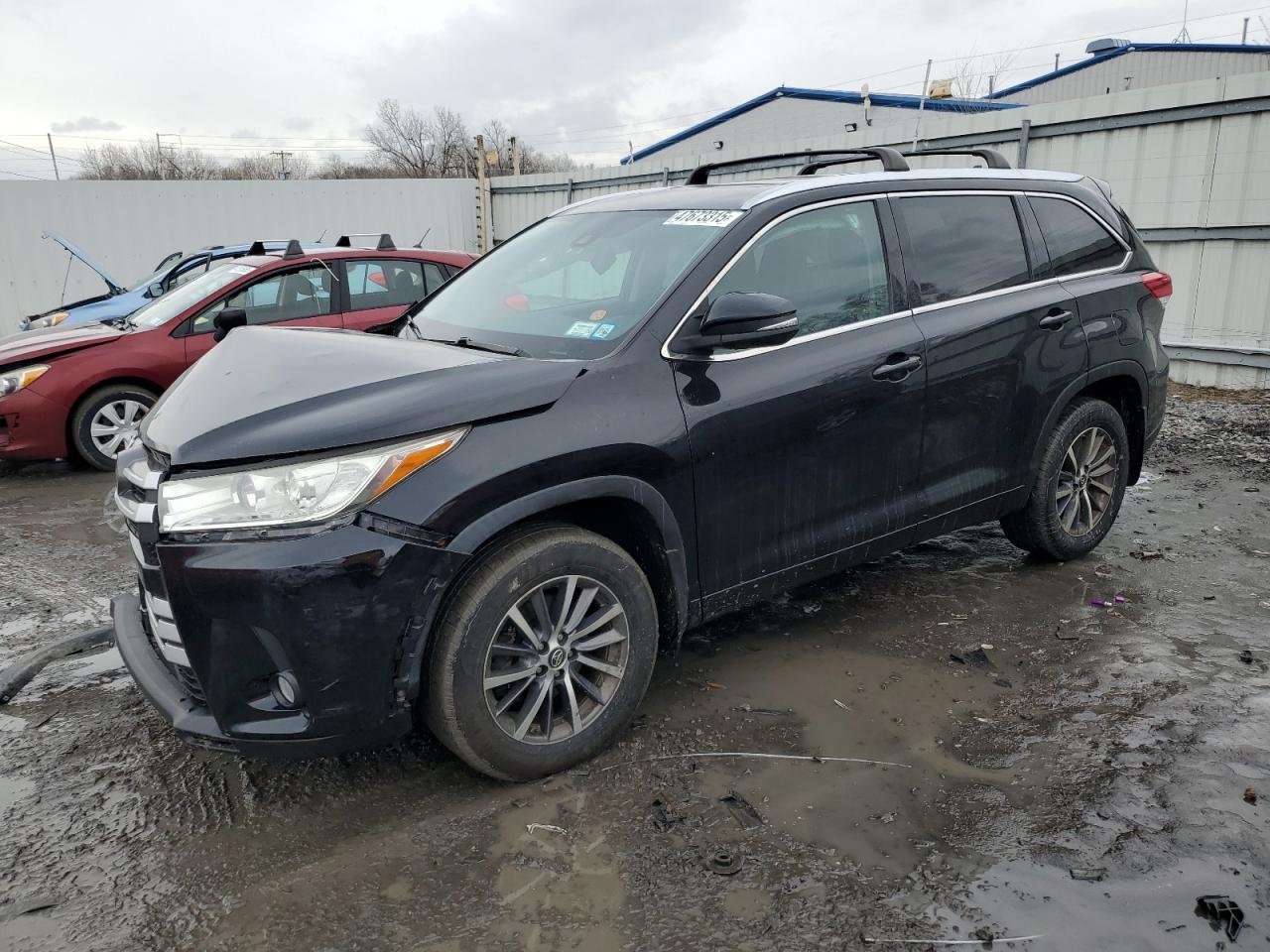 2018 Toyota Highlander VIN 5TDJZRFH8JS534700