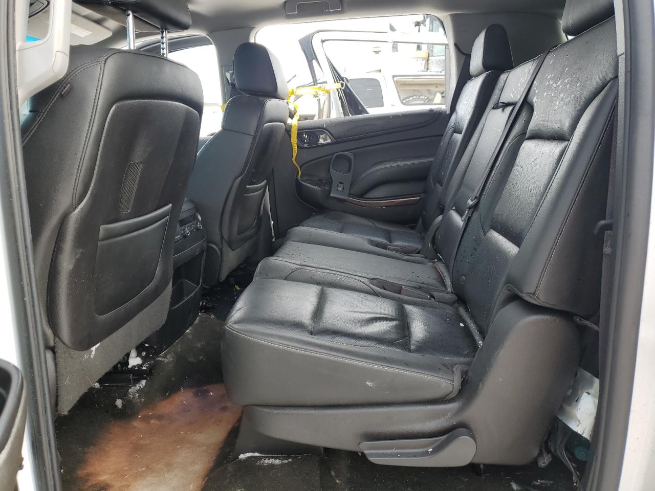 2016 GMC Yukon VIN 1GKS2GKC7GR211452 Copart auction photo, all over damage thumbnail 11