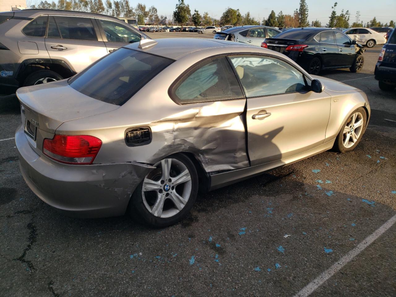 2009 BMW 1er VIN WBAUP93599VF49074 Copart auction photo, undercarriage / side damage thumbnail 3