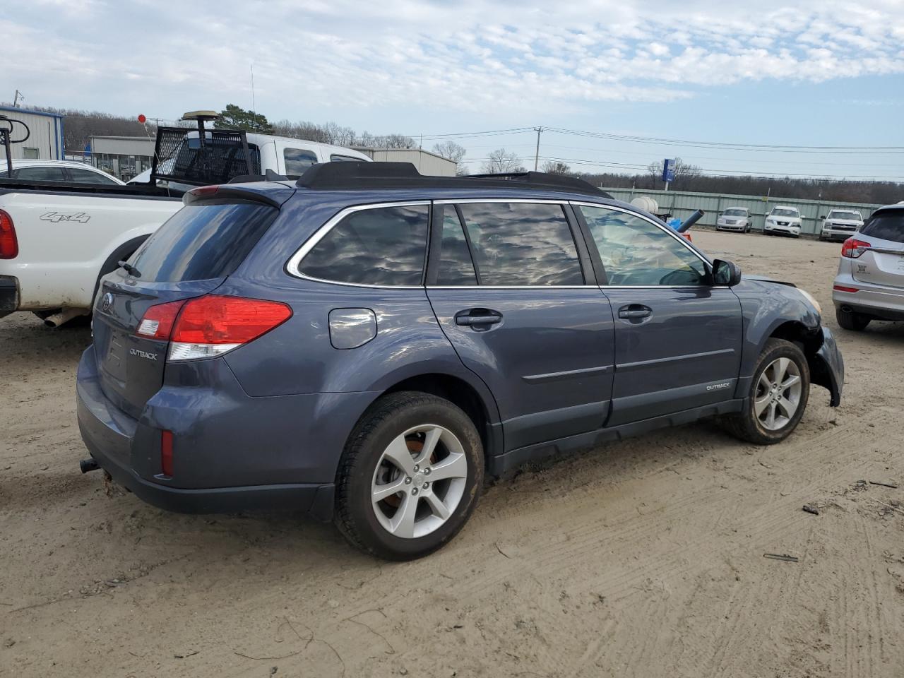 2014 Subaru Outback VIN 4S4BRCLC3E3299586 Copart auction photo, front end / rear end damage thumbnail 3