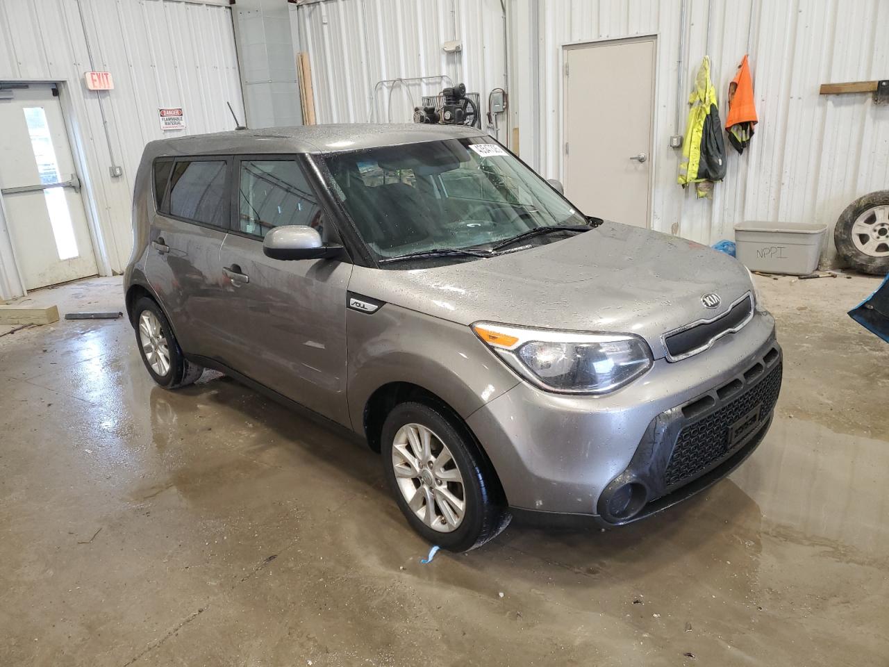 2015 KIA Soul VIN KNDJN2A22F7166201 Copart auction photo, vandalism / side damage thumbnail 4