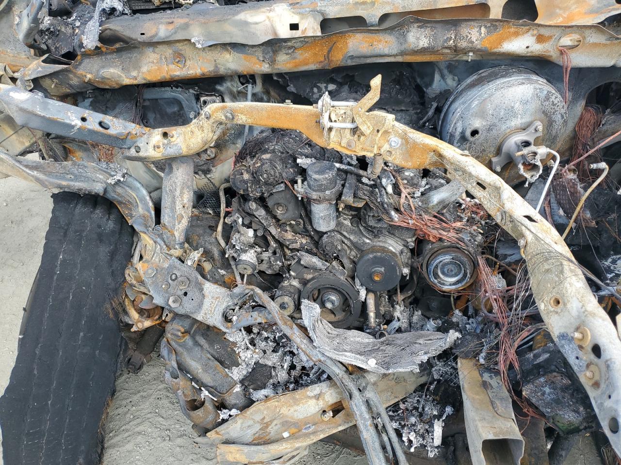 2018 RAM 1500 VIN 1C6RR7FG0JS247168 Copart auction photo, all over / burn damage thumbnail 11