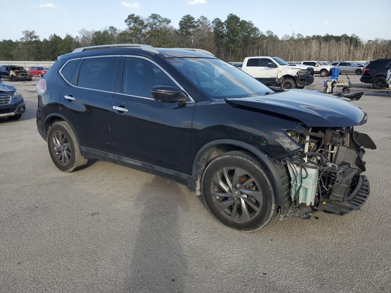 2016 Nissan Rogue VIN 5N1AT2MT6GC785320 Copart auction photo, front end / all over damage thumbnail 4