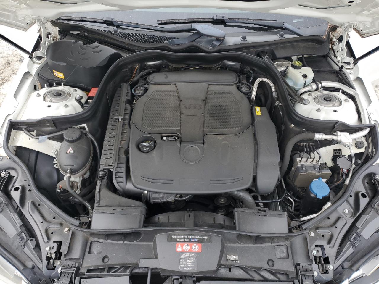2016 Mercedes-Benz E-klasse VIN WDDHF8JB2GB263014 Copart auction photo, front end / mechanical damage thumbnail 12
