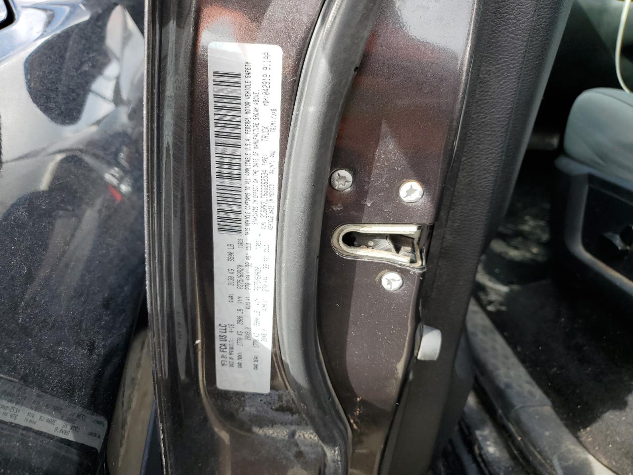 2016 RAM 1500 VIN 3C6RR7LT6GG262534 Copart auction photo, water/flood damage thumbnail 13