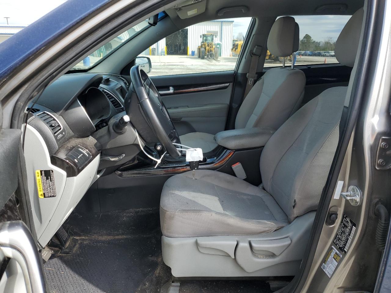 2014 KIA Sorento VIN 5XYKT3A67EG513185 Copart auction photo, side / rear end damage thumbnail 7