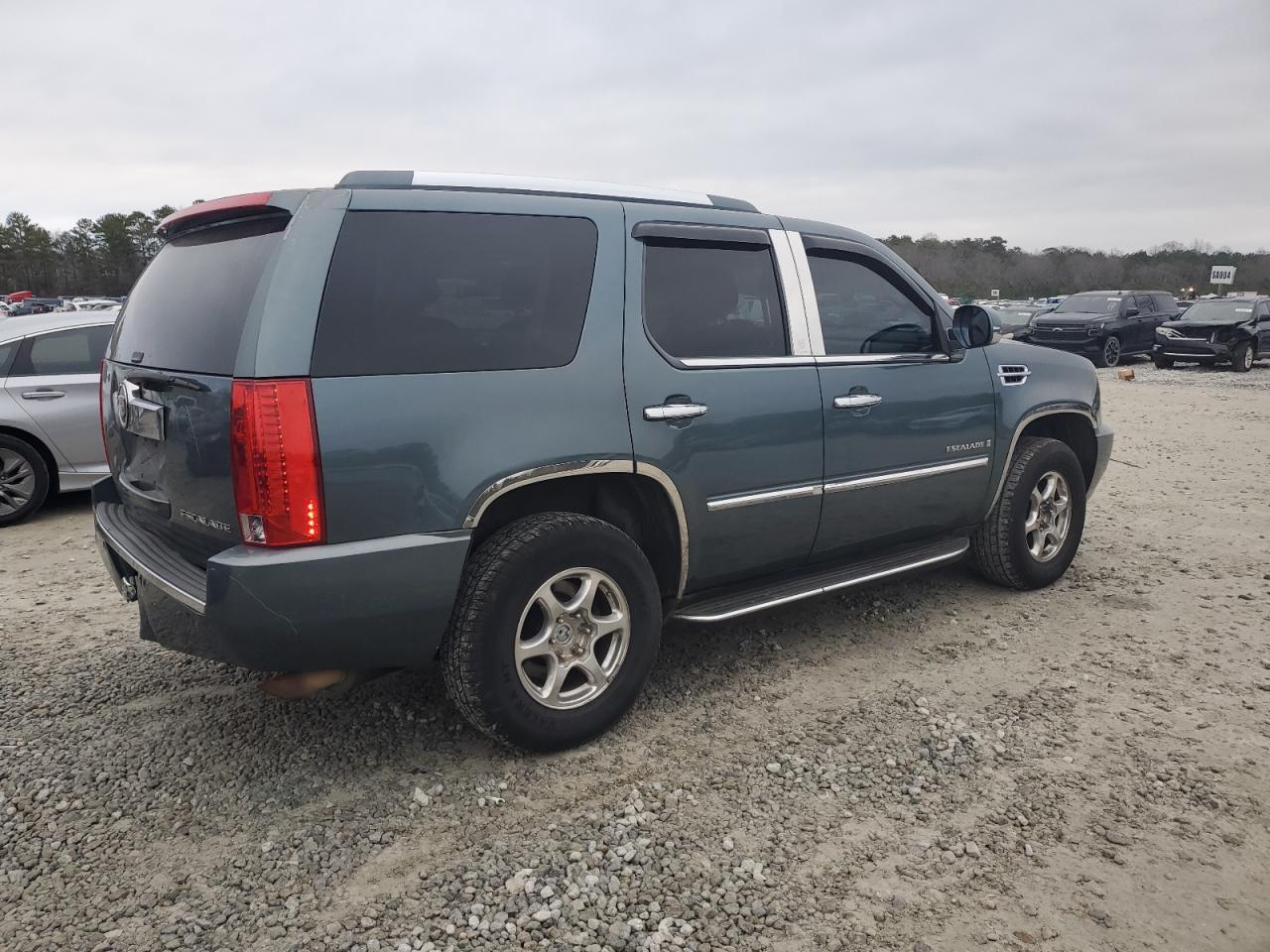 2008 Cadillac Escalade VIN 1GYFK63878R267839 Copart auction photo, rear end / minor dent/scratches damage thumbnail 3