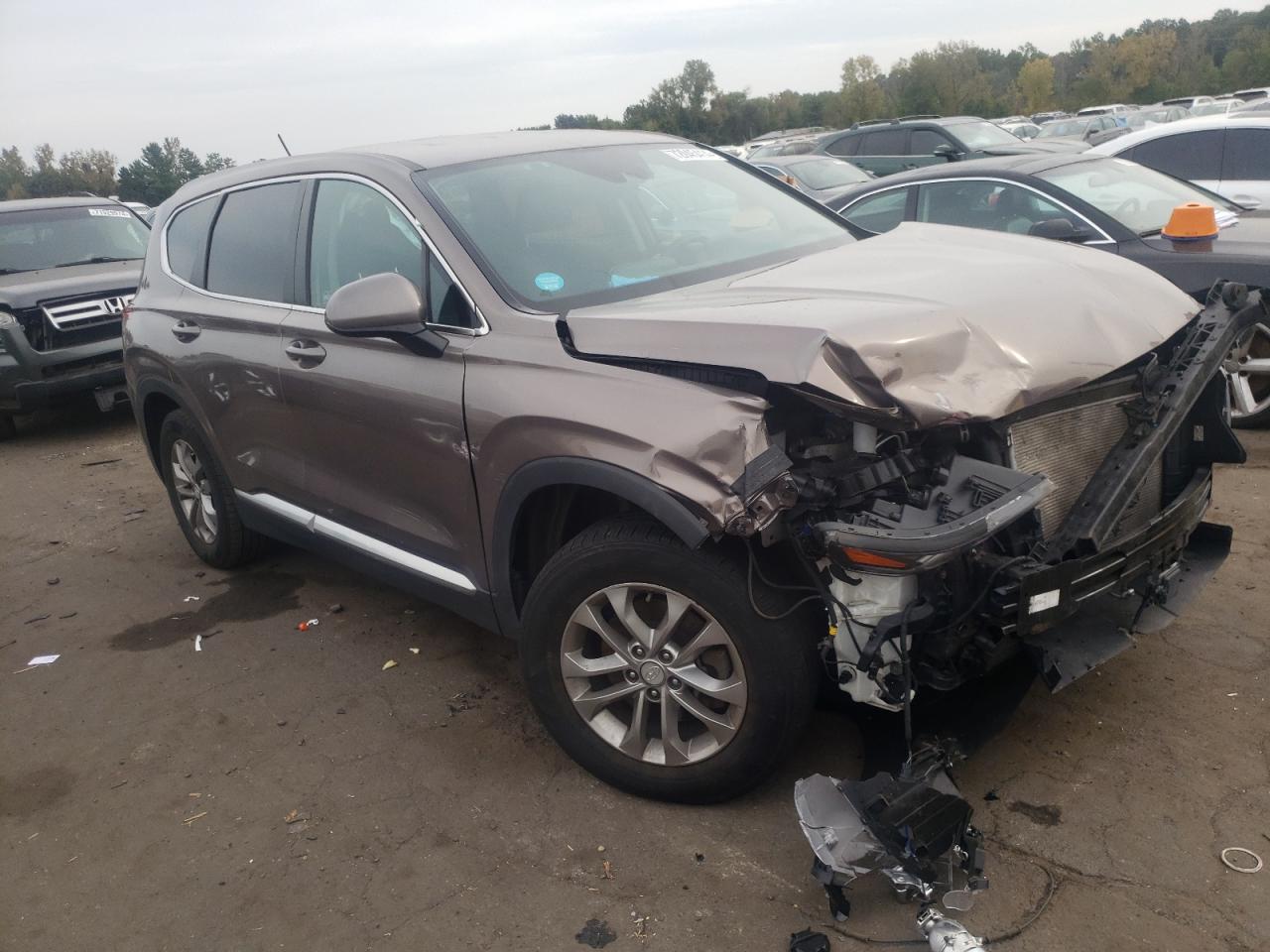2019 Hyundai Santa Fe VIN 5NMS2CAD0KH125217 Copart auction photo, front end damage thumbnail 4