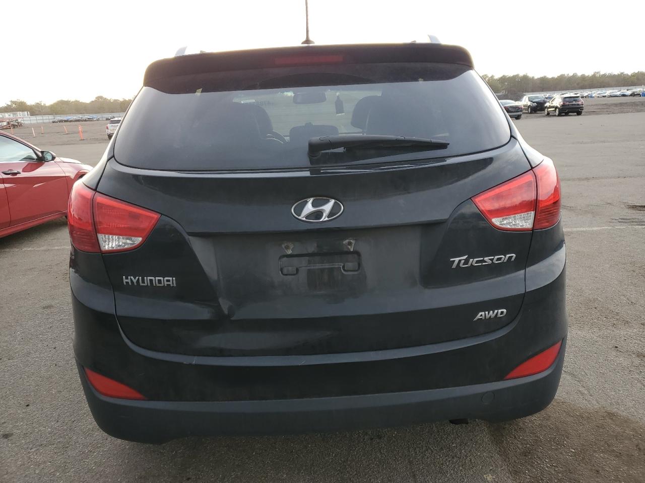 2013 Hyundai Tucson VIN KM8JUCAC1DU784122 Copart auction photo, undercarriage / minor dent/scratches damage thumbnail 6