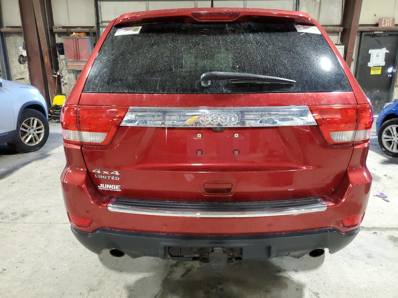 2011 Jeep Grand Cherokee VIN 1J4RR5GTXBC514198 Copart auction photo, front end / minor dent/scratches damage thumbnail 6
