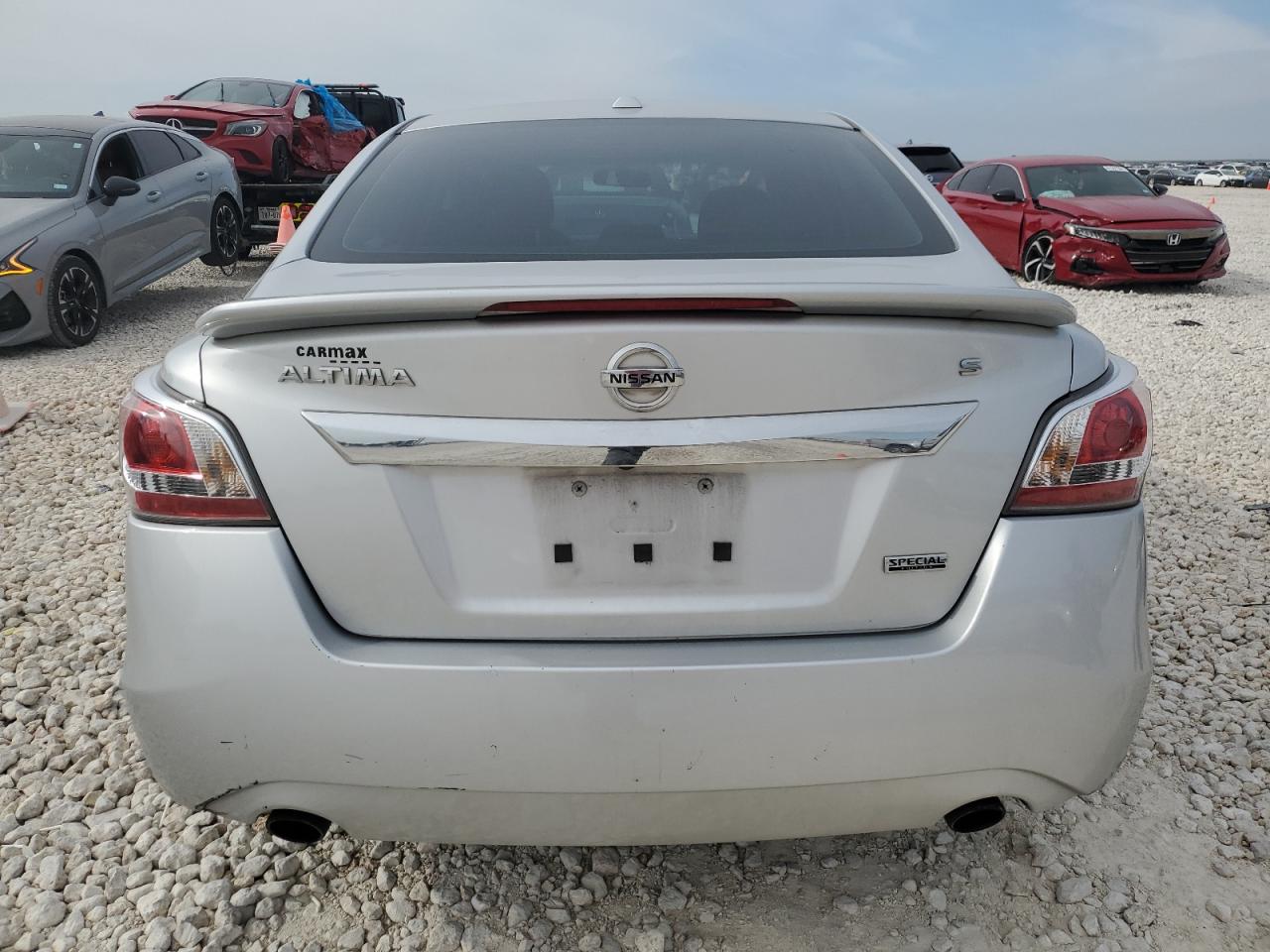 2015 Nissan Altima VIN 1N4AL3AP0FC596507 Copart auction photo, minor dent/scratches damage thumbnail 6