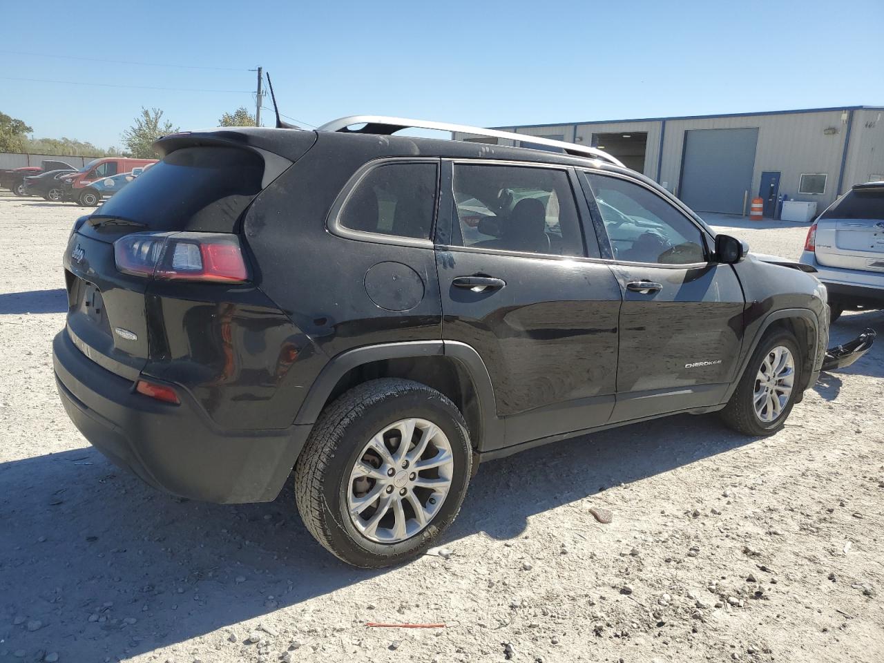 2021 Jeep Grand Cherokee VIN 1C4PJLCB7MD121231 Copart auction photo, front end / side damage thumbnail 3