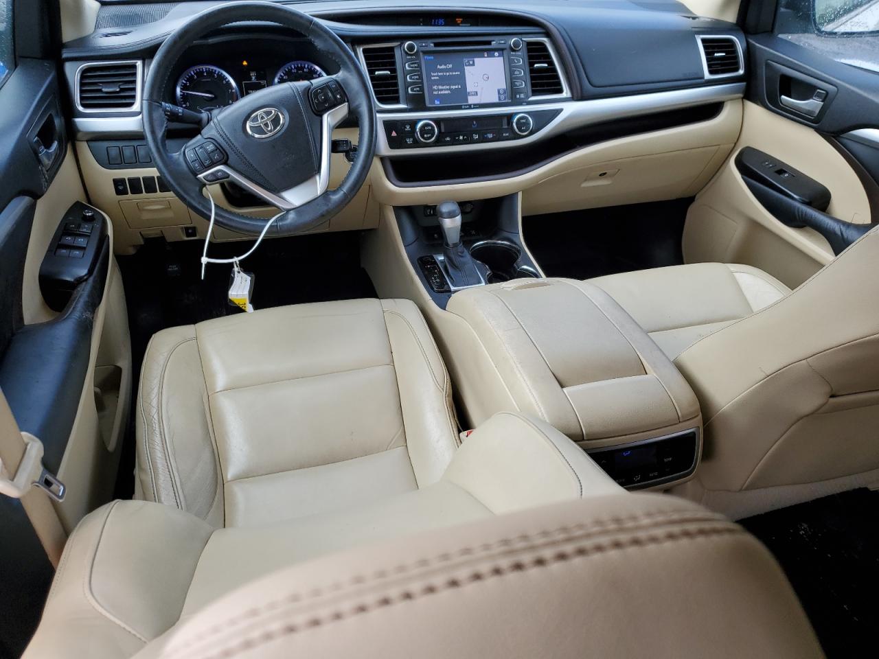 2014 Toyota Highlander VIN 5TDJKRFH8ES041044 Copart auction photo, front end / side damage thumbnail 8