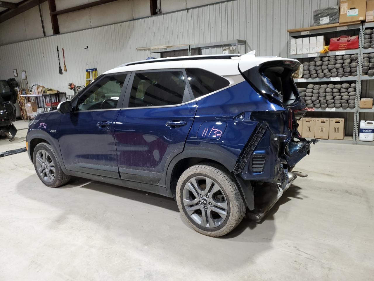 2021 KIA Seltos VIN KNDEUCAA2M7221227 Copart auction photo, rear end damage thumbnail 2