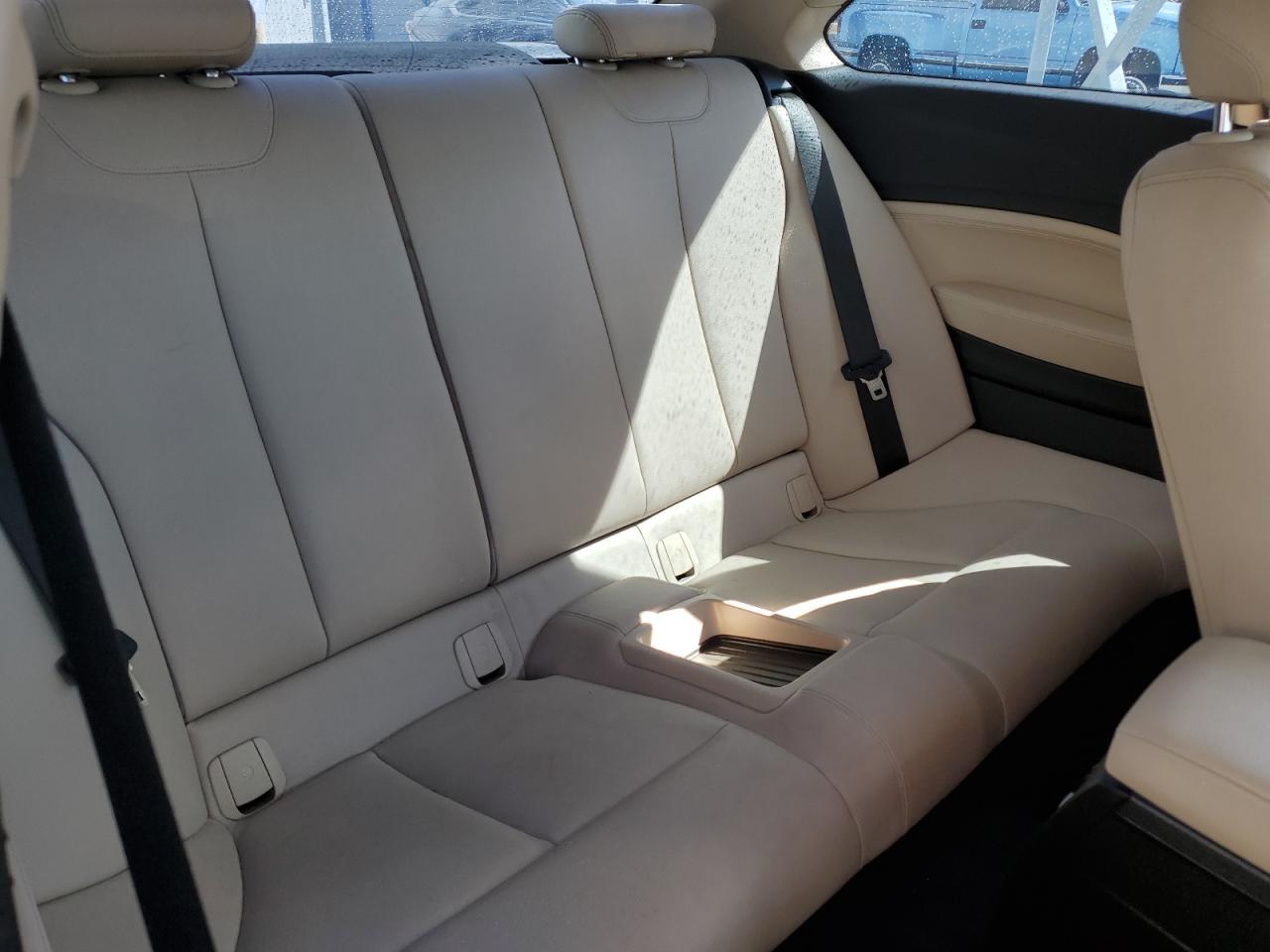2015 BMW 2er VIN WBA1F5C54FV256612 Copart auction photo, minor dent/scratches damage thumbnail 10