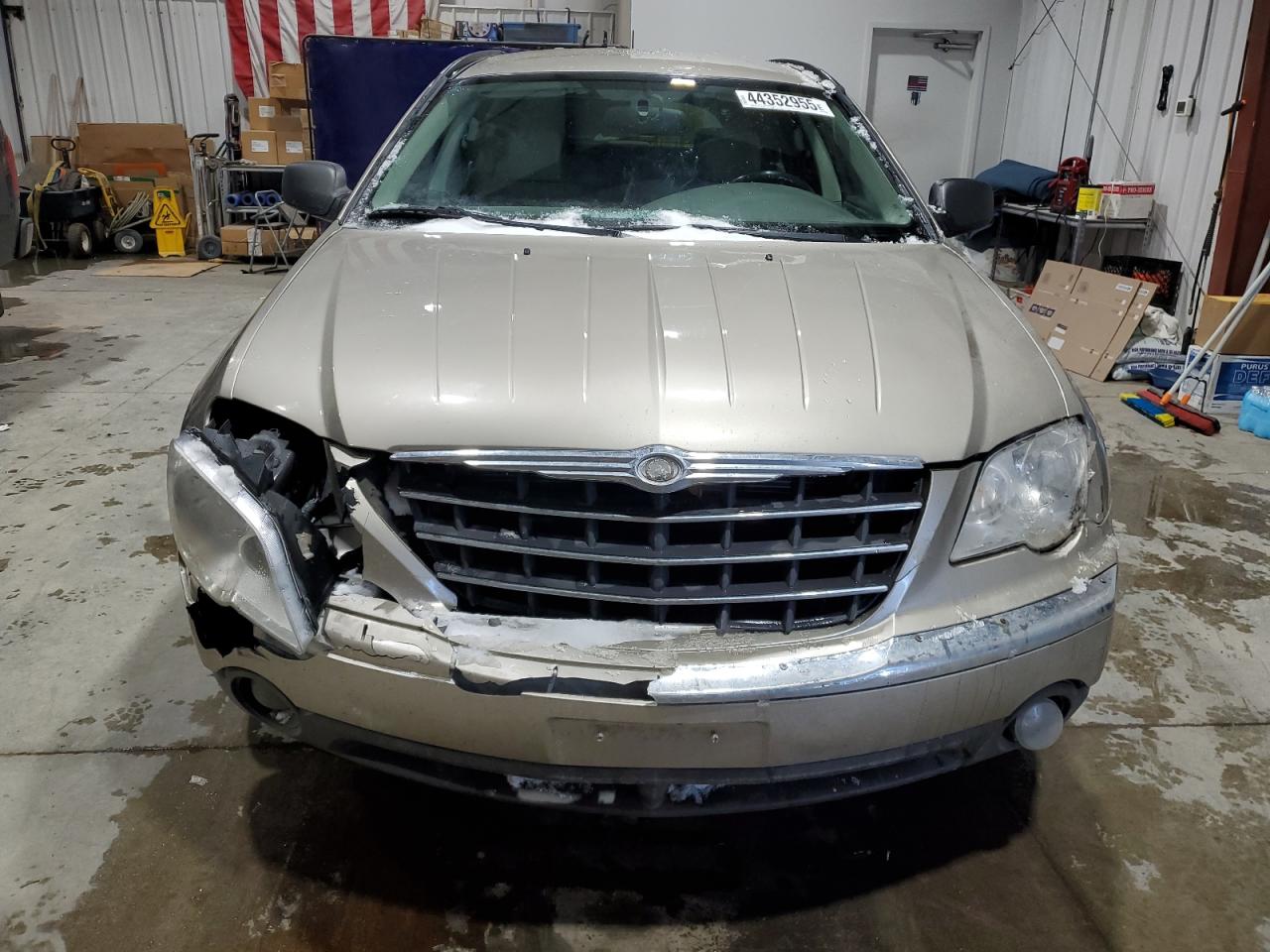 2008 Chrysler Pacifica VIN 2A8GF68X38R654471 Copart auction photo, front end damage thumbnail 5