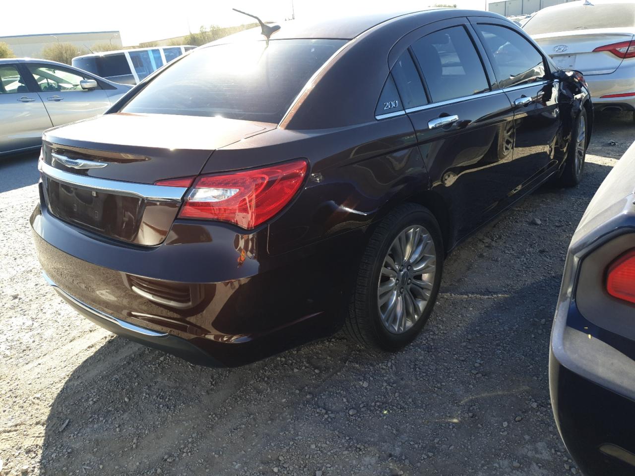 2013 Chrysler 200 VIN 1C3CCBCG6DN578285 Copart auction photo, front end / side damage thumbnail 3