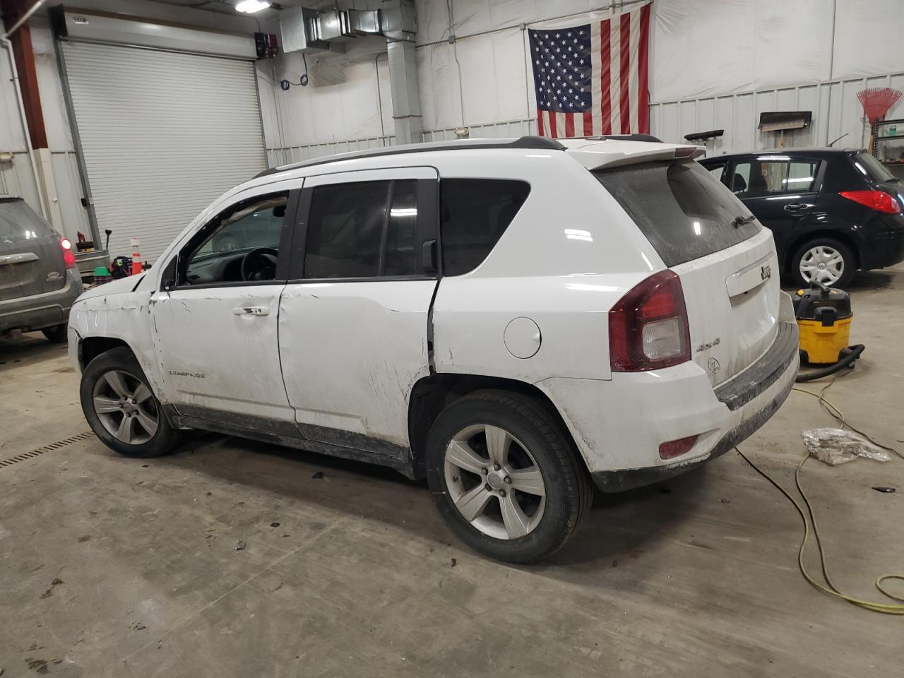 2016 Jeep Compass VIN 1C4NJDBB8GD518384 Copart auction photo, front end / side damage thumbnail 2