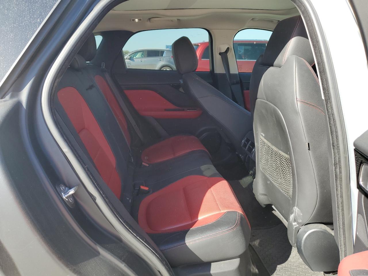 2017 Jaguar F-Pace VIN SADCL2BVXHA490899 Copart auction photo, front end damage thumbnail 11