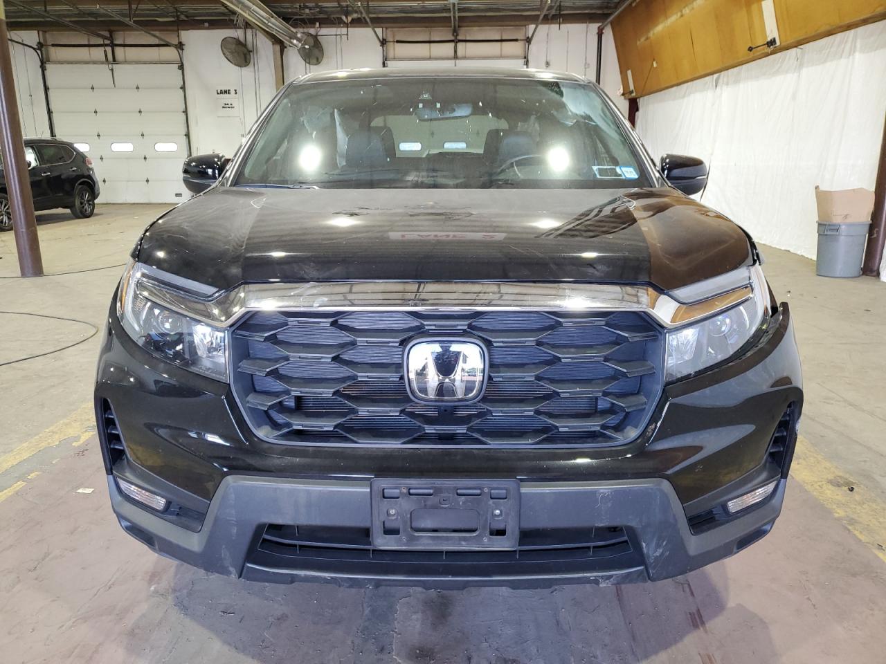 2022 Honda Passport VIN 5FNYF8H53NB021935 Copart auction photo, front end / side damage thumbnail 5