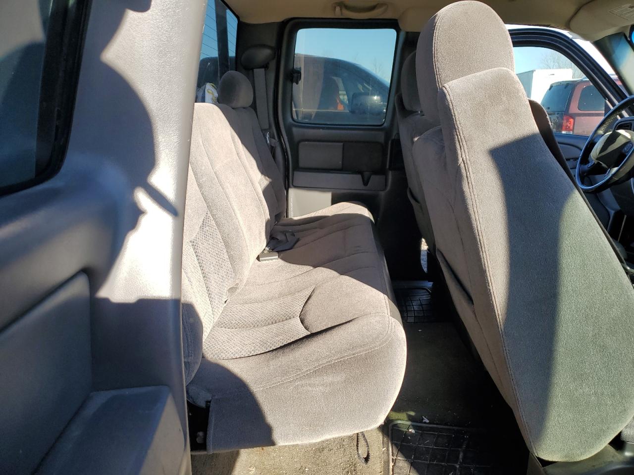 2005 Chevrolet Silverado VIN 1GCEK19Z95Z222630 Copart auction photo, front end / minor dent/scratches damage thumbnail 10
