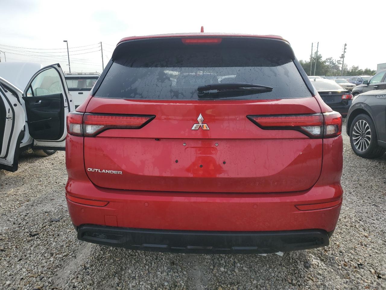 2024 Mitsubishi Outlander VIN JA4J3UA82RZ042924 Copart auction photo, top/roof / water/flood damage thumbnail 6