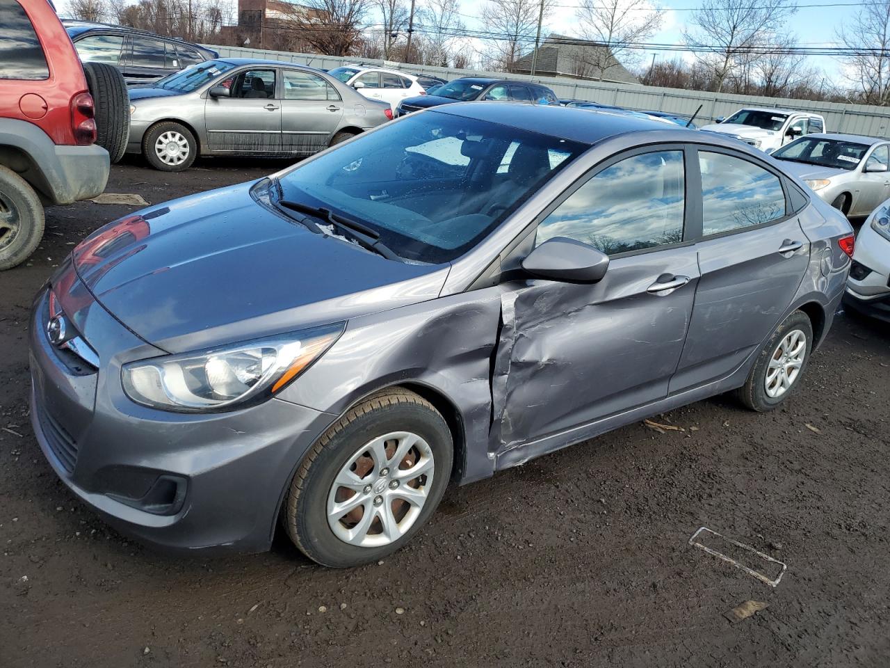 2013 Hyundai Accent VIN KMHCT4AE2DU560523