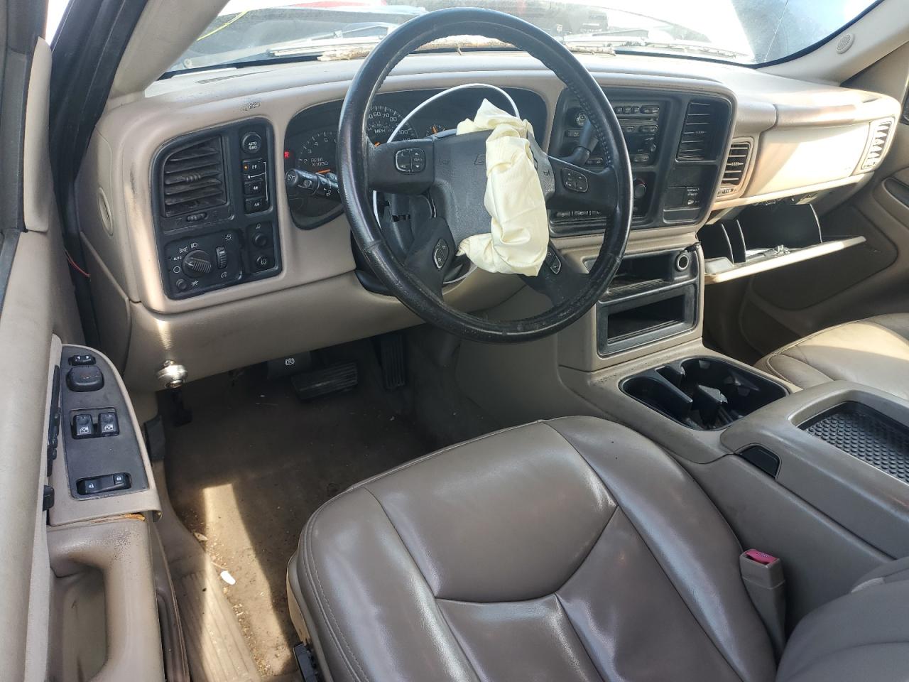 2003 Chevrolet Silverado VIN 1GCEK19T03E334698 Copart auction photo, front end / minor dent/scratches damage thumbnail 8
