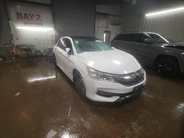 2016 Honda Accord VIN 1HGCR2F50GA055281 Copart auction photo, front end / minor dent/scratches damage thumbnail 13