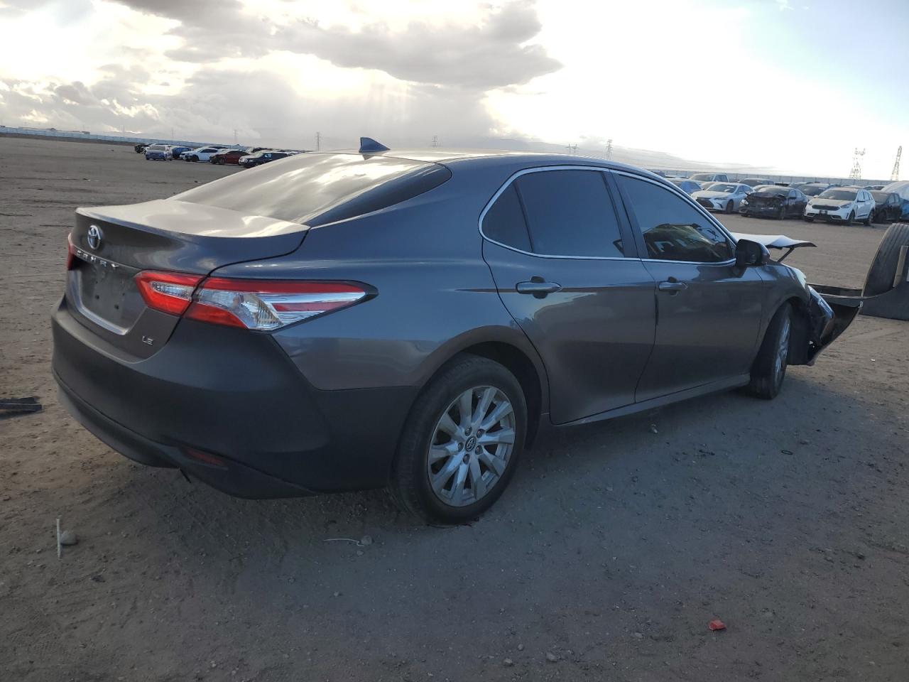 2020 Toyota Camry VIN 4T1C11AK3LU918334 Copart auction photo, front end damage thumbnail 3