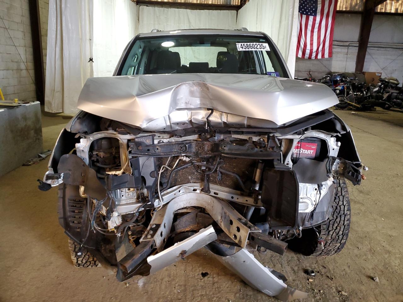 2017 Toyota 4Runner VIN JTEBU5JR3H5473179 Copart auction photo, front end / side damage thumbnail 5