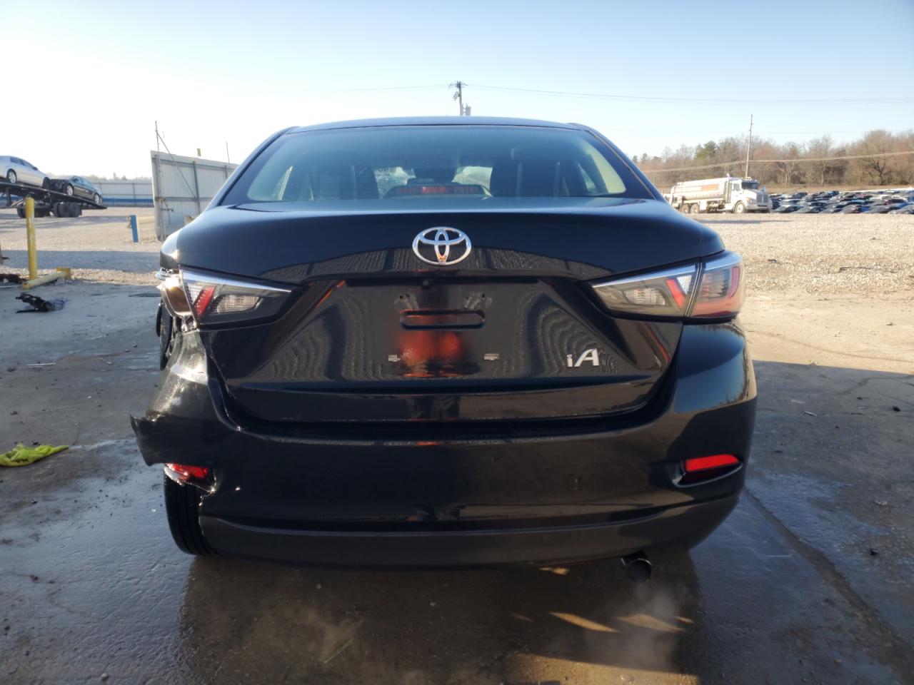 2018 Toyota Yaris VIN 3MYDLBYVXJY319824 Copart auction photo, rear end damage thumbnail 6