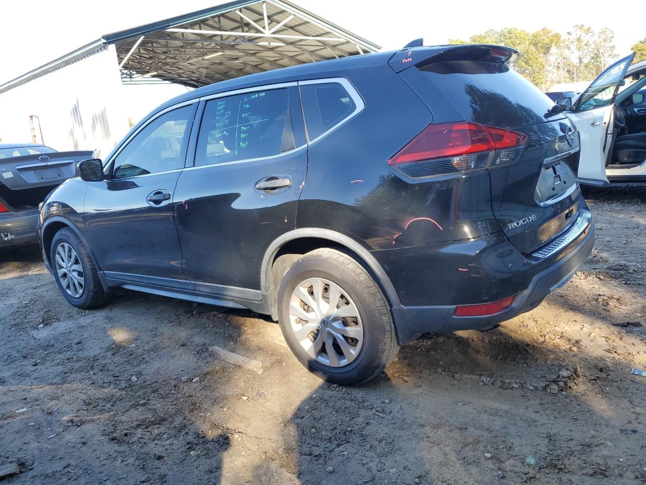 2018 Nissan Rogue VIN KNMAT2MT1JP539828 Copart auction photo, front end damage thumbnail 2