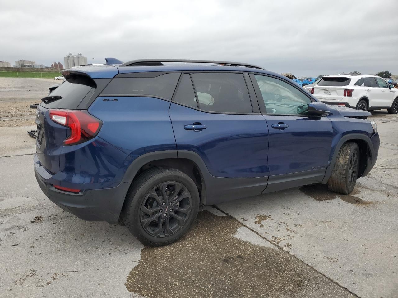 2022 GMC Terrain VIN 3GKALMEVXNL262923 Copart auction photo, front end damage thumbnail 3