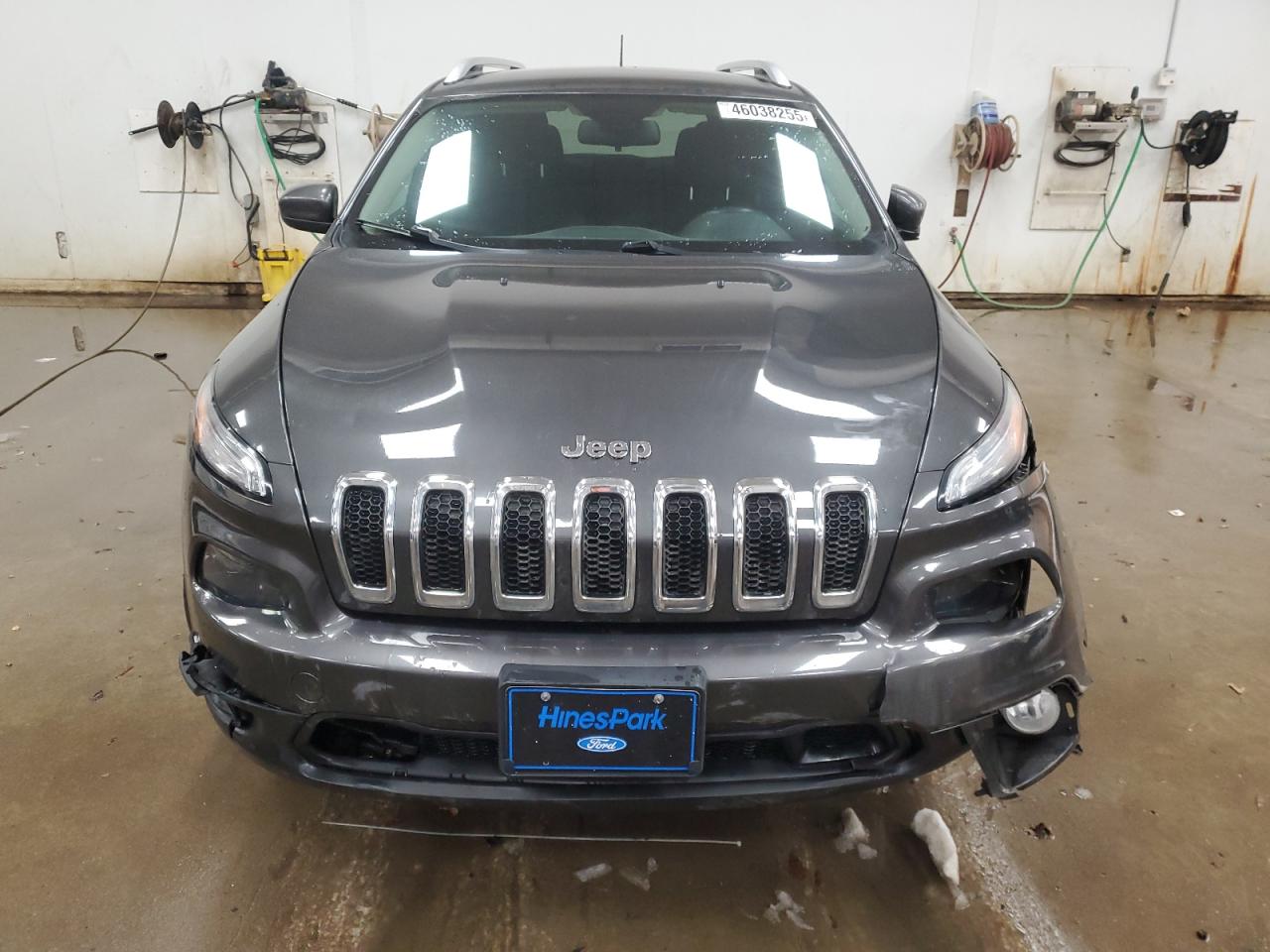 2015 Jeep Grand Cherokee VIN 1C4PJMCS0FW611250 Copart auction photo, front end / minor dent/scratches damage thumbnail 5