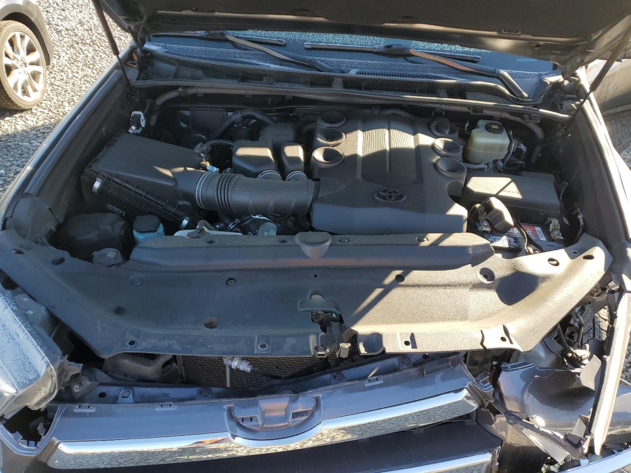 2018 Toyota 4Runner VIN JTEBU5JR8J5497421 Copart auction photo, front end damage thumbnail 11