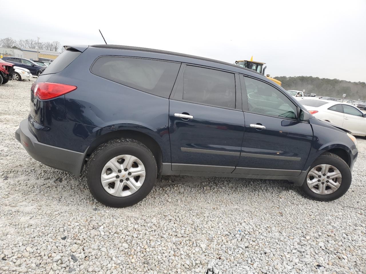 2011 Chevrolet Traverse VIN 1GNKRFED6BJ301633 Copart auction photo, front end / mechanical damage thumbnail 3