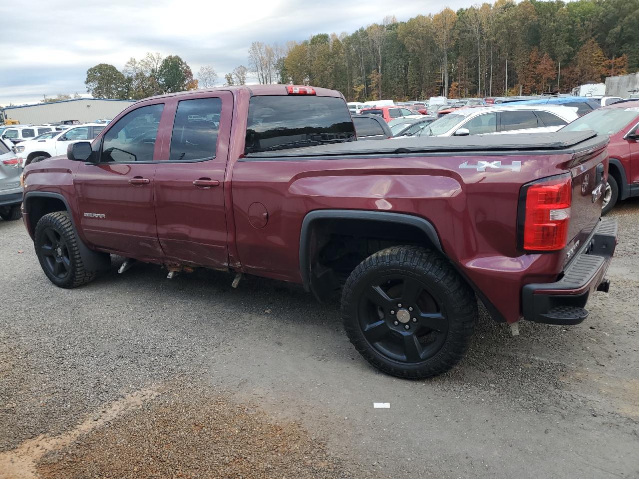 2015 GMC Sierra VIN 1GTV2TEC5FZ376931 Copart auction photo, side / undercarriage damage thumbnail 2