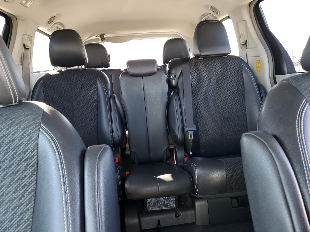 2014 Toyota Sienna VIN 5TDXK3DC2ES482229 Copart auction photo, front end / side damage thumbnail 10
