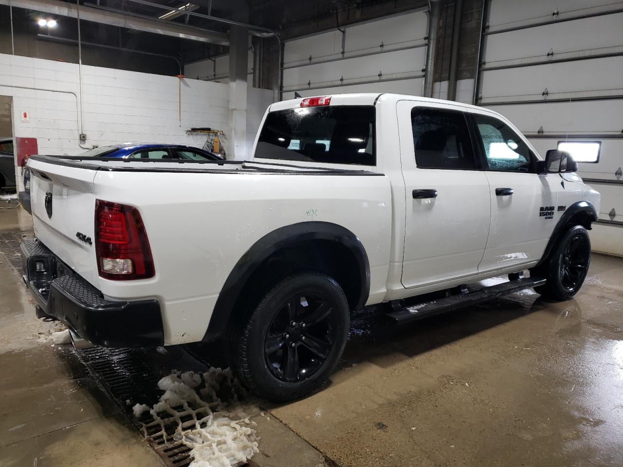 2021 RAM 1500 VIN 1C6RR7LT8MS505619 Copart auction photo, front end / side damage thumbnail 3