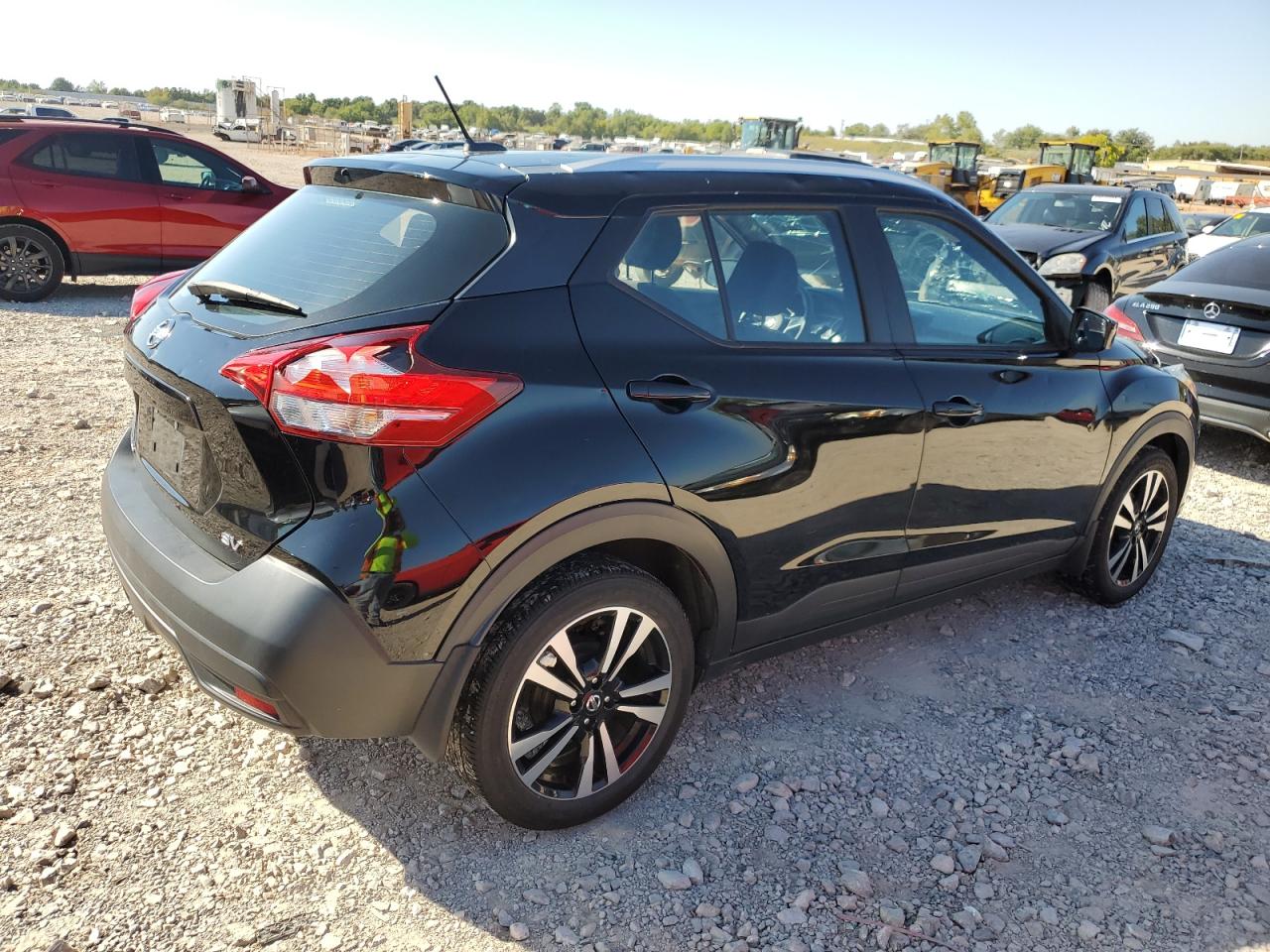 2019 Nissan Kicks VIN 3N1CP5CU4KL521154 Copart auction photo, hail / minor dent/scratches damage thumbnail 3