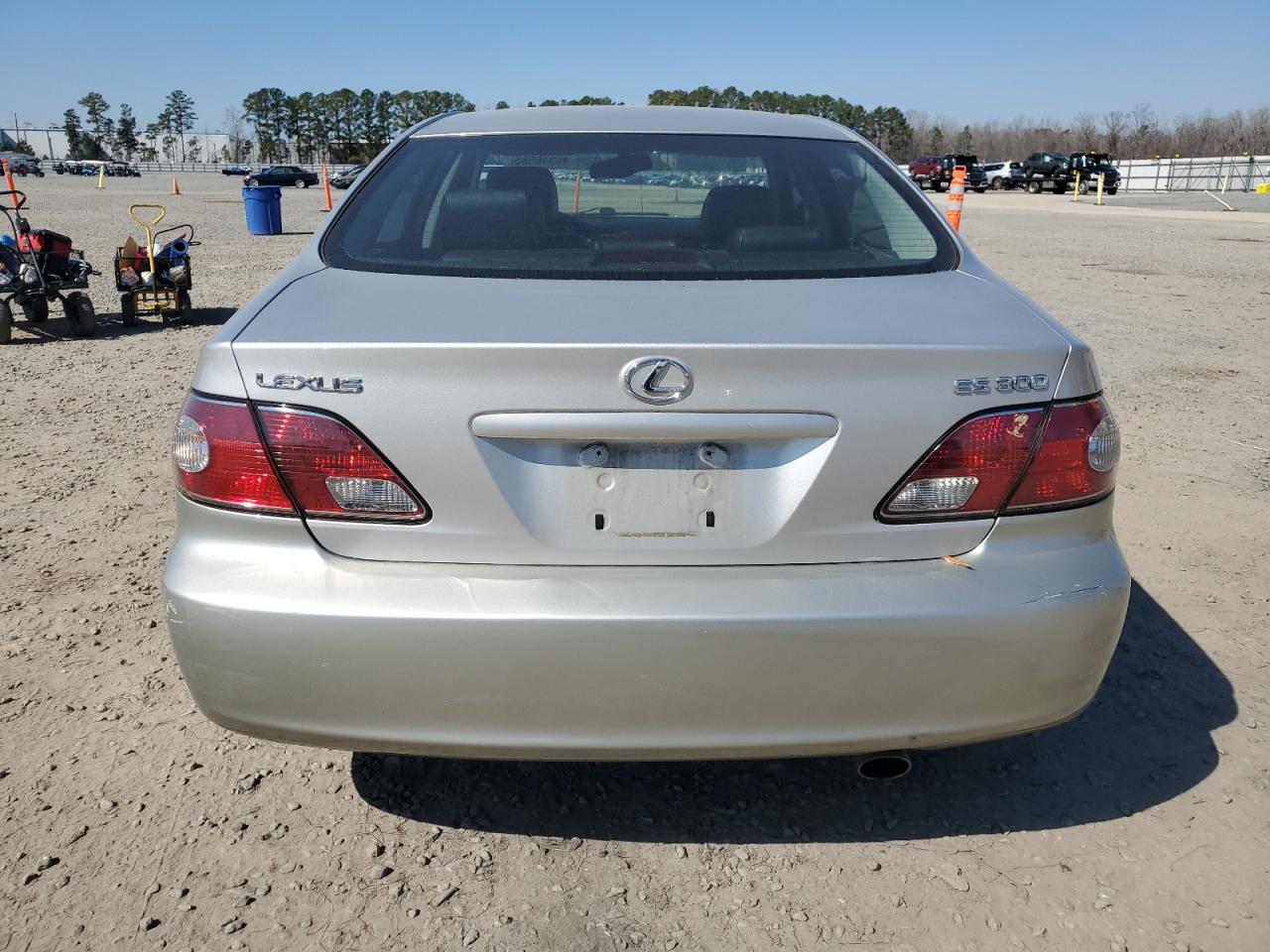 2002 Lexus ES VIN JTHBF30G320081986 Copart auction photo, front end / side damage thumbnail 6