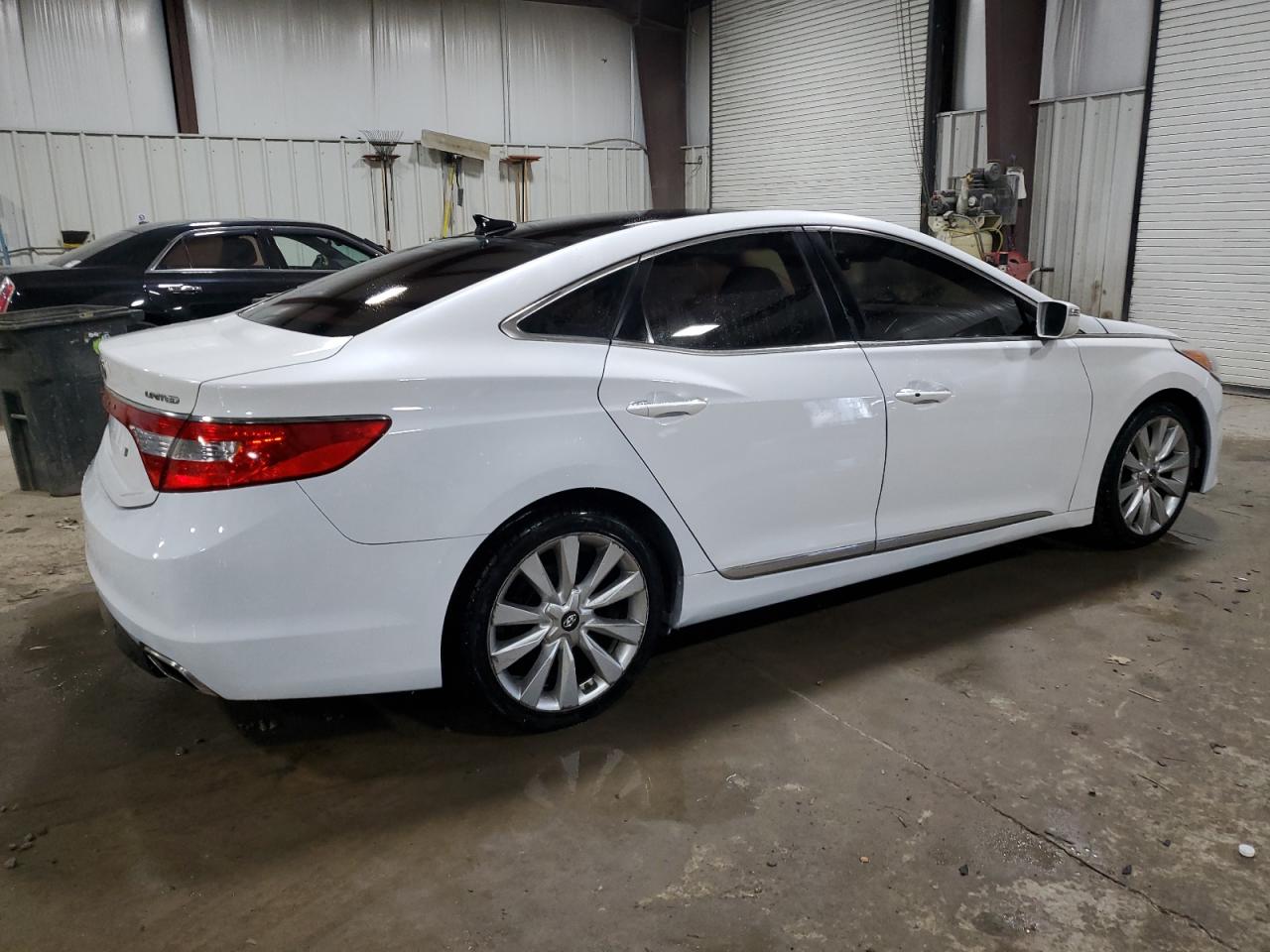 2015 Hyundai Azera VIN KMHFH4JG1FA448378 Copart auction photo, front end damage thumbnail 3