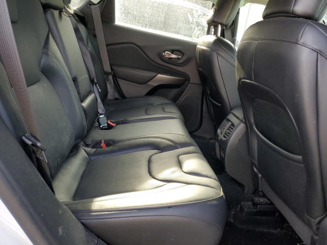 2021 Jeep Grand Cherokee VIN 1C4PJMMX8MD141844 Copart auction photo, all over damage thumbnail 11