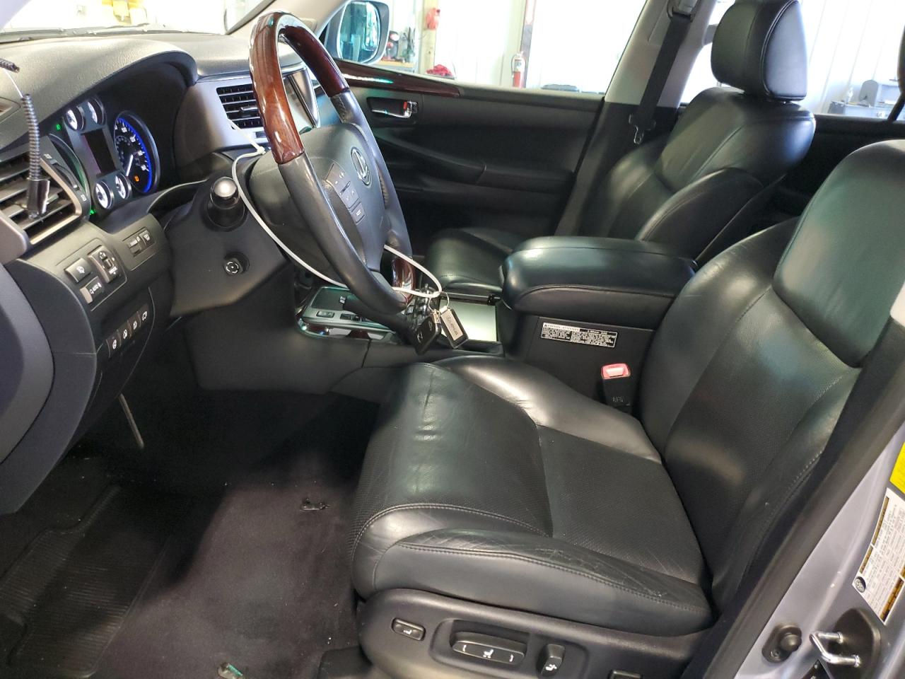 2011 Lexus LX VIN JTJHY7AX2B4071418 Copart auction photo, side / rear end damage thumbnail 7